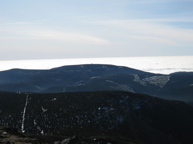 2009-11-01 Snezka (11) more summit shots